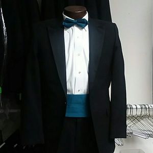37R Peak Lapel Tuxedo Jacket